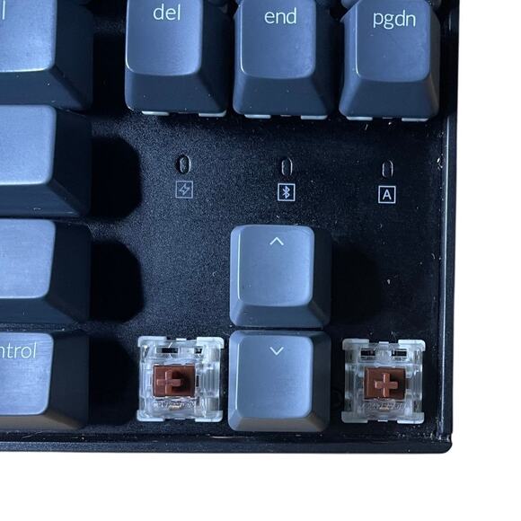 Keychron K8 Tenkeyless RGB Mechanical Keyboard Brown Switches Black - Picture 5 of 7